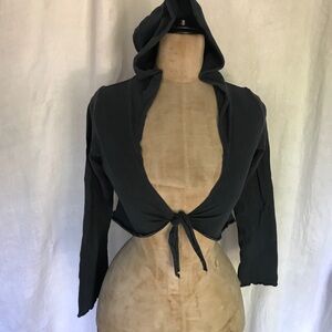 Xylem Organic cotton Hooded Tie-Front Shrug size medium